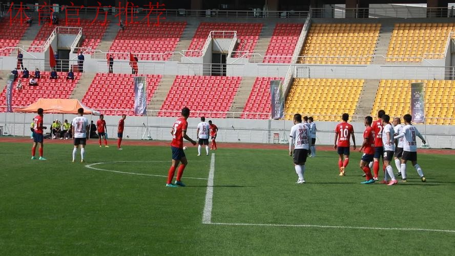 全运会群众组十一人制男子企事业组比赛举行 全运会群众组十一人制男子企事业组比赛举行