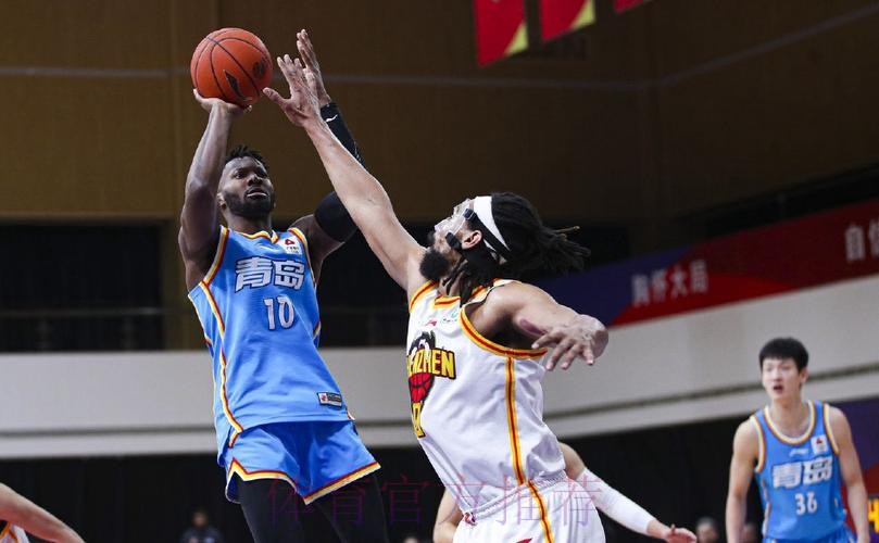 杰曼强杀篮下 对抗抛投打进加罚